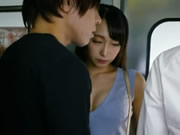 Giappone Bacio e sega in treno
